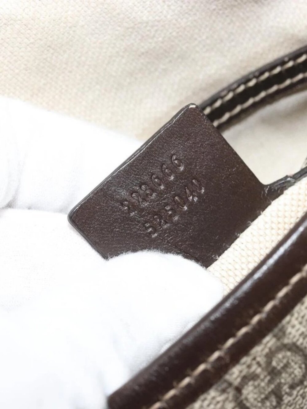GUCCI GG Supreme Shoulder Bag PVC Beige Gold Auth 175441 - Picture 13 of 16